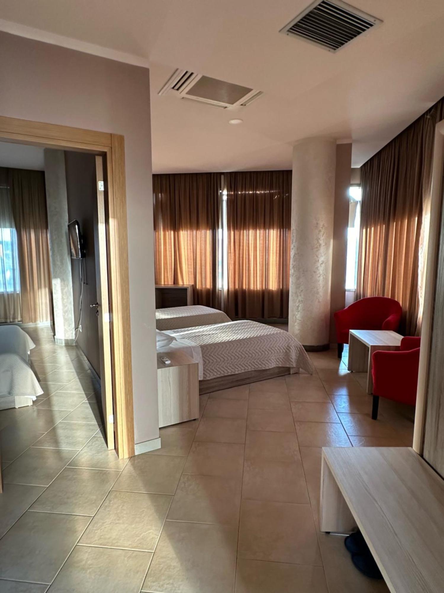 Hotel Terminal Tirana Bregu i Lumit Exteriér fotografie