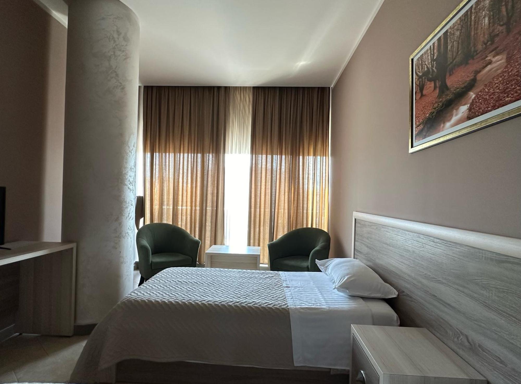 Hotel Terminal Tirana Bregu i Lumit Exteriér fotografie
